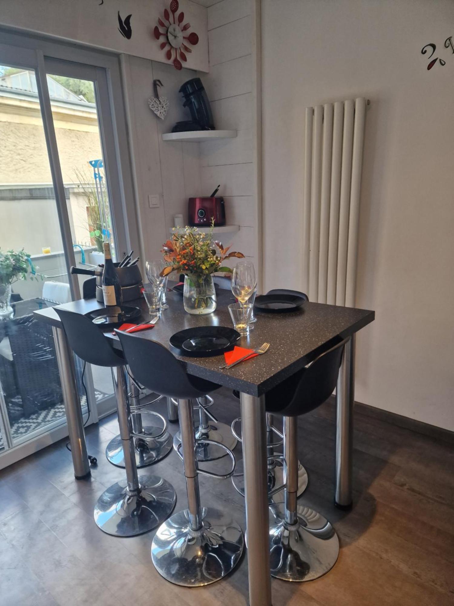 Aix Centre Cosy Calme Garage Terrasse Apartment Aix-les-Bains